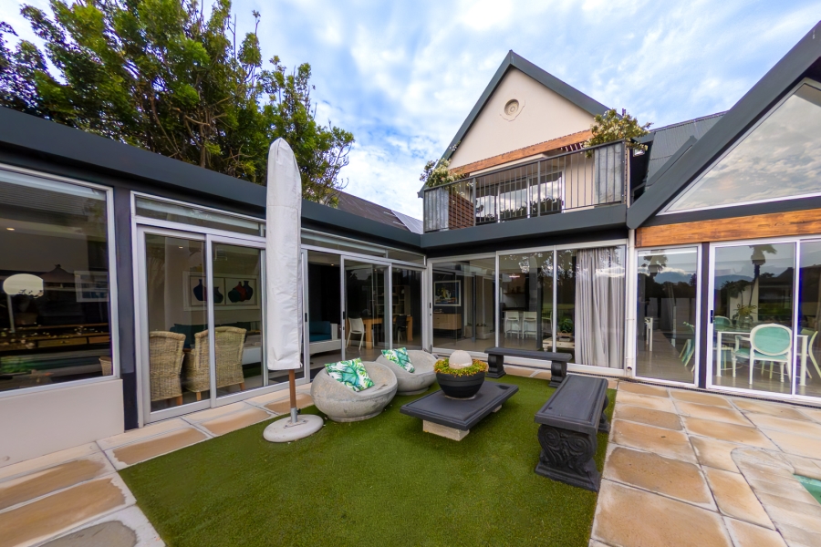 4 Bedroom Property for Sale in Greenways Golf Estate Western Cape